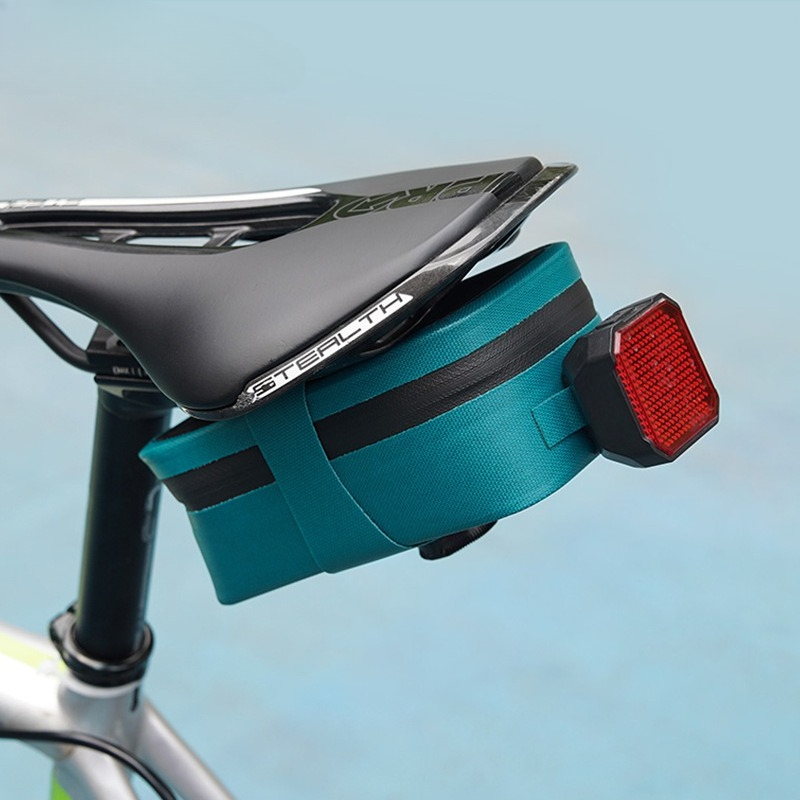 自転車用サドルバッグ 0.6L ミニ ポータブル テールバッ - Cycling Gear Organizer のレビューと価格